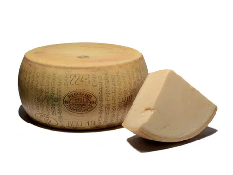 Parmezán Parmigiano Reggiano sajt  