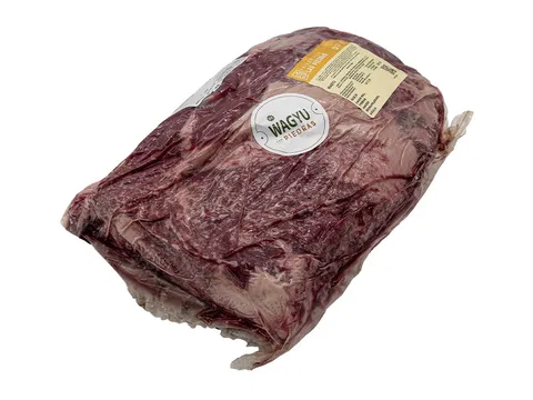 Chladený Hovädzí krk (chuck eye roll) F1 WAGYU BMS 6+